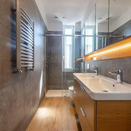 Apartment Victus Spacious In The Center By Renters *