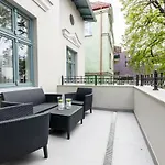 Victus Spacious In The Center By Renters Διαμέρισμα *